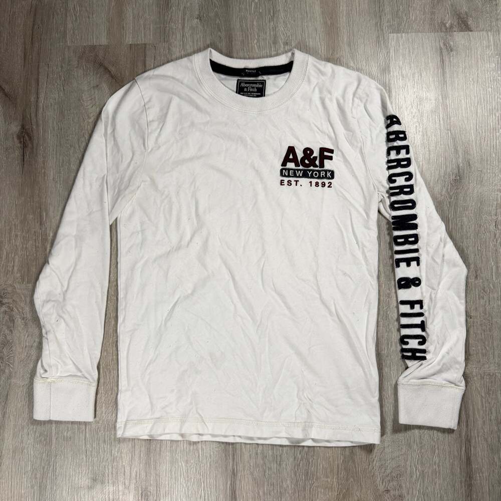 Mens Abercrombie & Fitch Y2K Muscle Long-Sleeve Graphic Tee XS